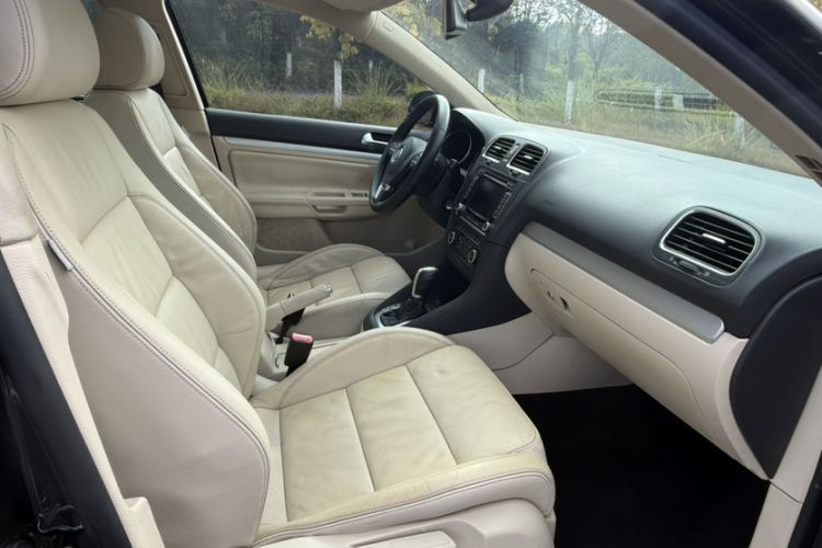 Used Volkswagen Golf 2011 1.4 TSI Luxury Touring Edition
