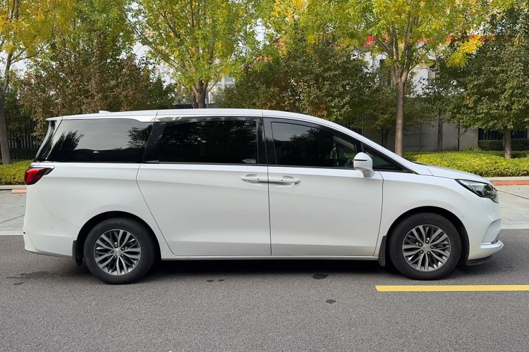 Used Buick GL8 2021 ES Land Cruiser 653T Luxury Edition
