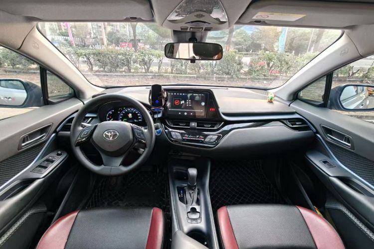 Used Toyota IZOA 2021 Dual-Motor 2.0L Yi Xing Edition