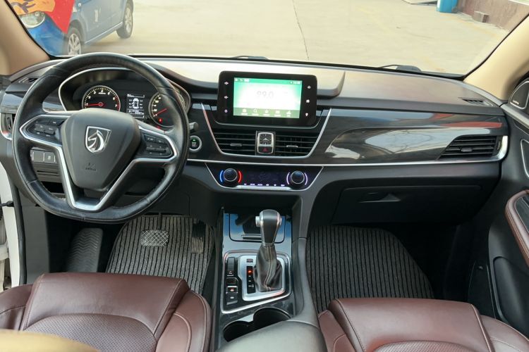Used Baojun 560 2017 1.5T DCT Prestige Edition
