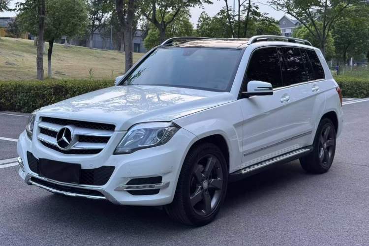 Used Mercedes-Benz GLK-Class 2013 GLK 300 4MATIC Dynamic Sunroof Model
