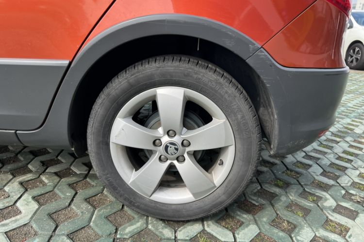 Used Skoda Fabia 2014 1.6L Scout
