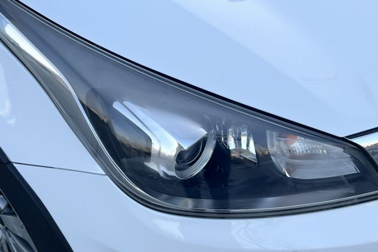 Used Kia KX Cross 2018 1.6L Automatic Dynamic Sunroof Version
