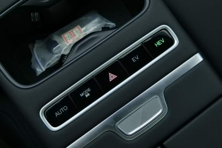 Used Chery Explore 06 C-DM 2024 Luxury Model
