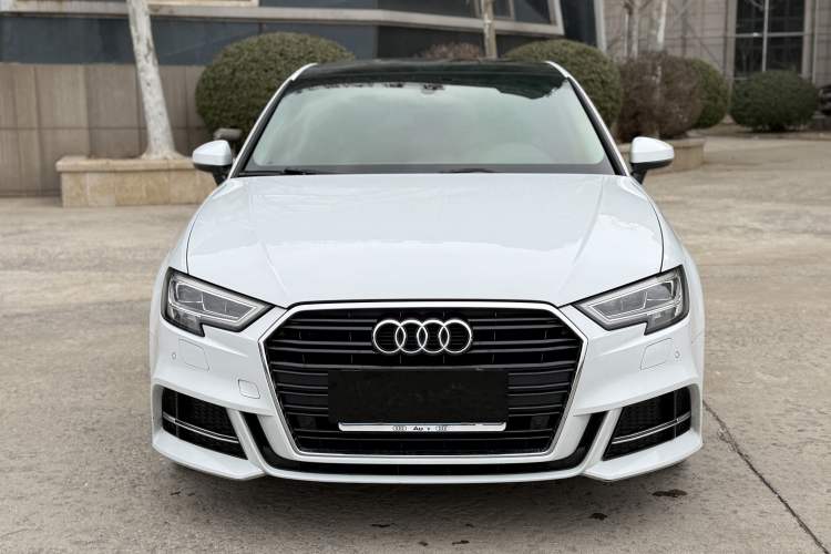 Used Audi A3 2019 Sportback 35 TFSI Fashion Edition China VI Emission Standard