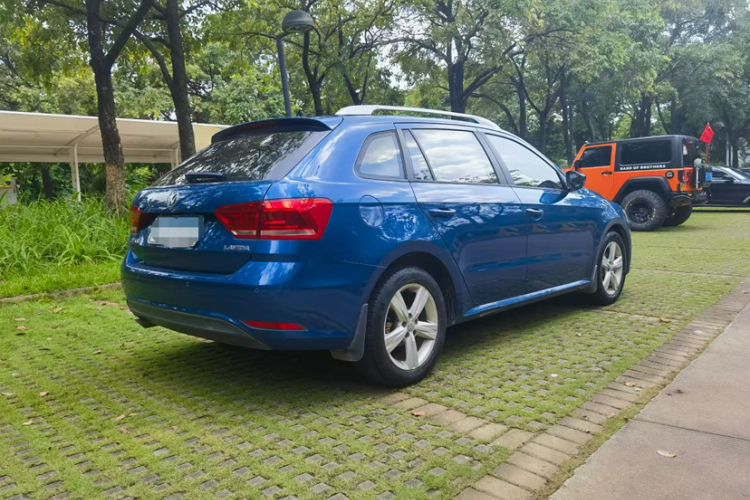 Used Volkswagen Gran Lavida 2017 1.6L Automatic Fashion Edition
