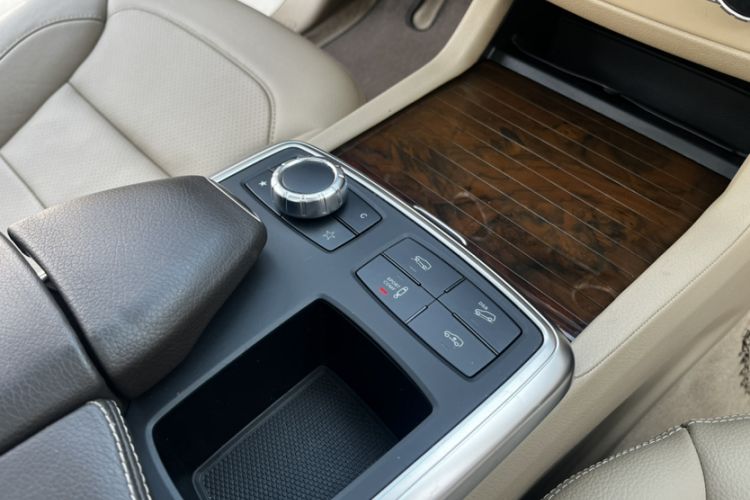 Used Mercedes-Benz M-Class 2015 ML 400 4MATIC Dynamic Model
