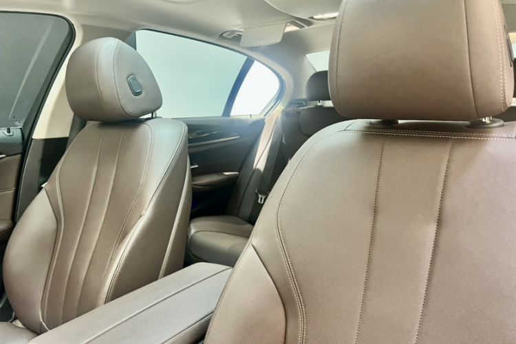 Used BMW 5 Series 2019 525Li Luxury Package
