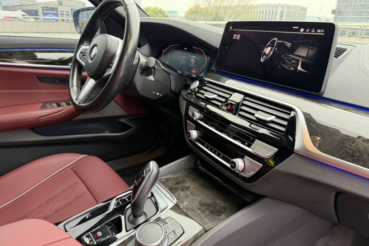 Used BMW 5 Series 2021 525Li M Sport Package