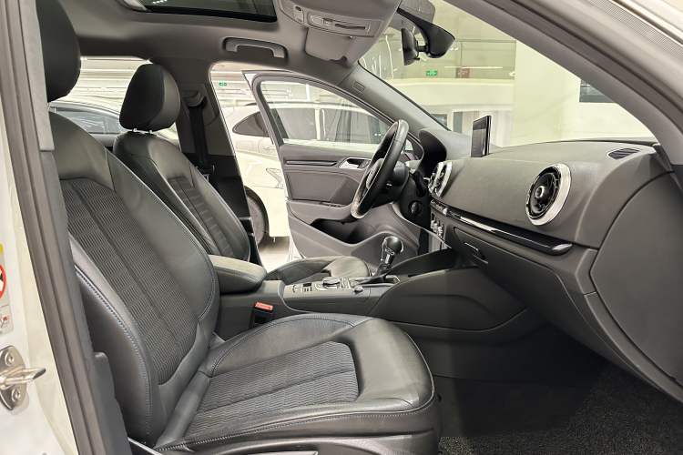 Used Audi A3 2020 Sportback 35 TFSI Fashion Edition China VI Emission Standard
