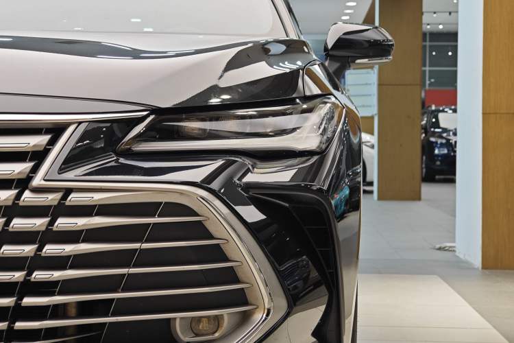 Used Toyota Avalon 2024 2.0L Premium Edition