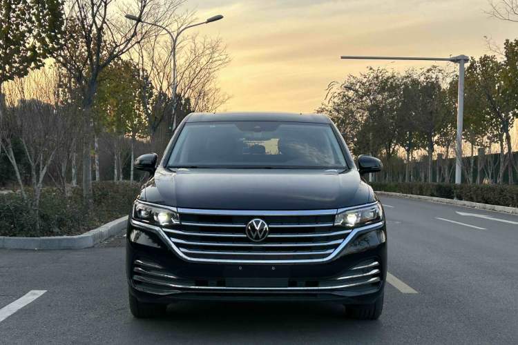 Used Volkswagen Viloran 2024 380TSI Premium Edition
