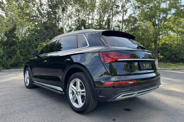 Used Audi Q5L 2022 40T Fashionable and Elegant Model
