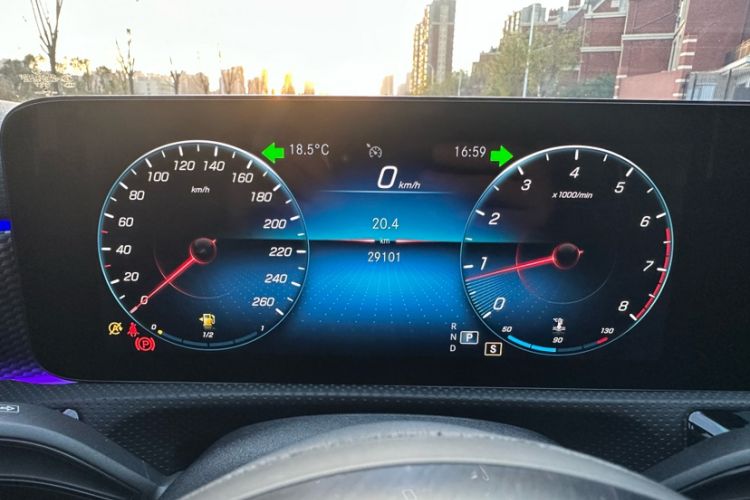 Used Mercedes-Benz A-Class 2022 Restyled A 200 L Sport Sedan Fashion Version
