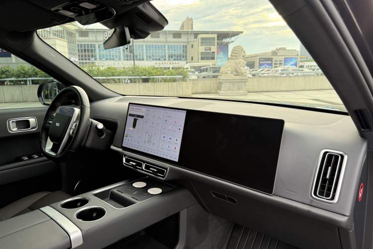 Used Li Auto L9 2022 Max model
