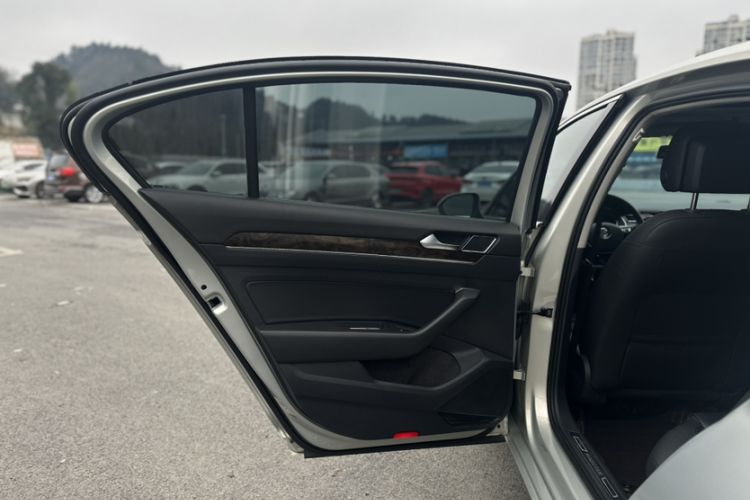 Used Volkswagen Magotan 2019 330TSI DSG Leading Model China VI Standard
