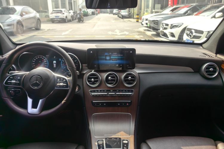Used Mercedes-Benz GLC 2021 GLC 300 L 4MATIC Luxury Model