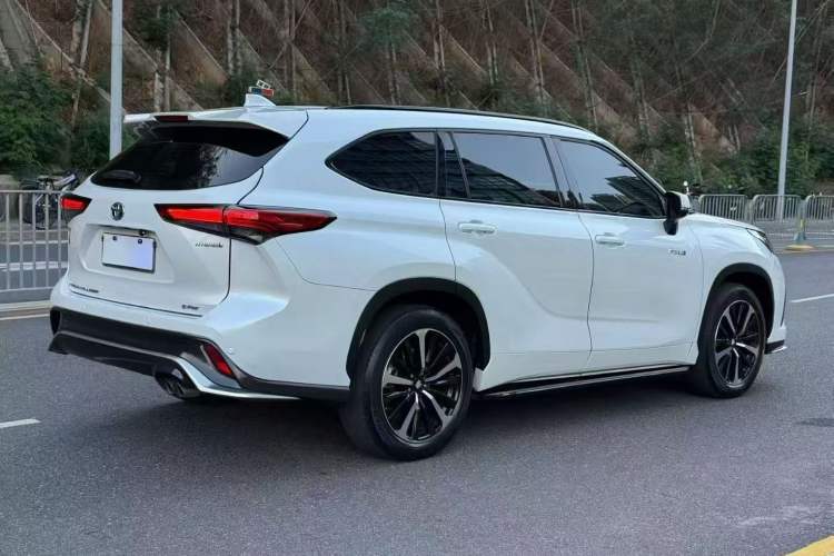 Used Toyota Crown Land Cruiser 2021 2.5L HEV Four-Wheel Drive Luxury Edition
