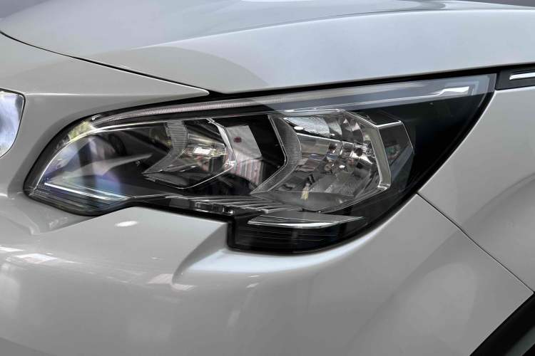 Used Peugeot 5008 2017 350THP 7-Seater Elite Edition
