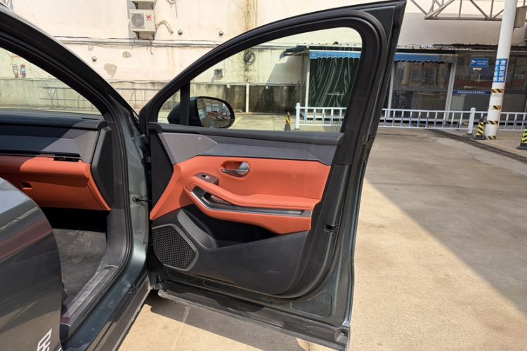 Used BYD Tang L 2025 DM 175KM Drone Player Edition
