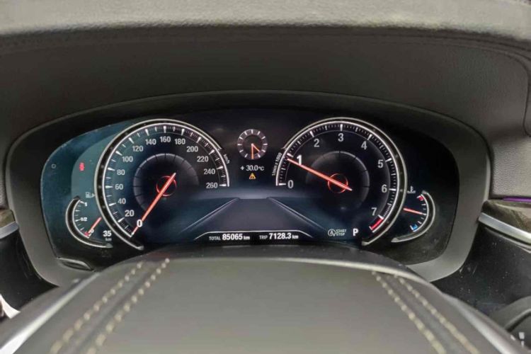 Used BMW 5 Series 2018 Restyled 530Li Leading Edition M Sport Package
