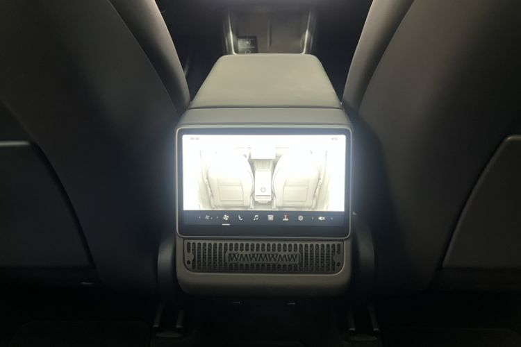 Used Tesla Model Y 2025 Rear-Wheel-Drive Version
