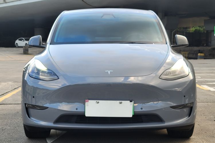 Used Tesla Model Y 2021 Long-Range All-Wheel-Drive Version 3D7
