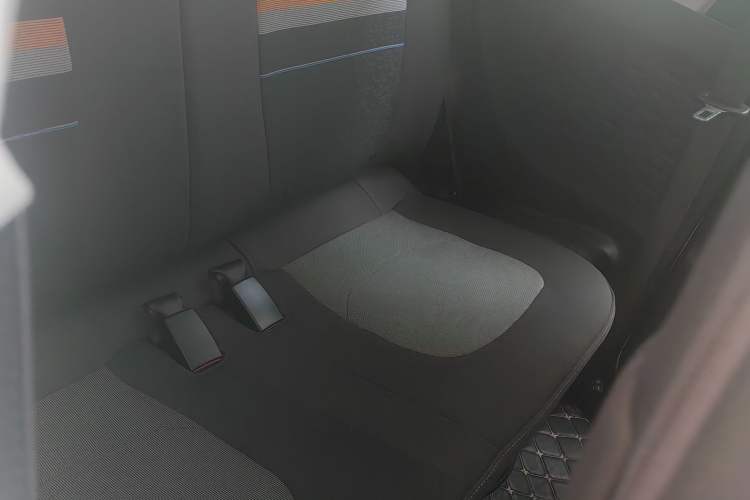 Used Wuling Hongguang MINIEV 2022 Easy Version Lithium Iron Phosphate
