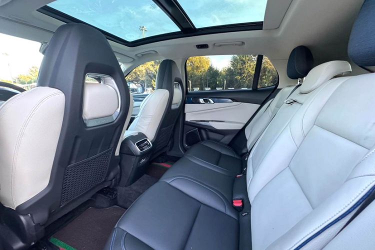 Used Lynk & Co 01 2017 2.0T Two-Wheel Drive Zhaopu Version
