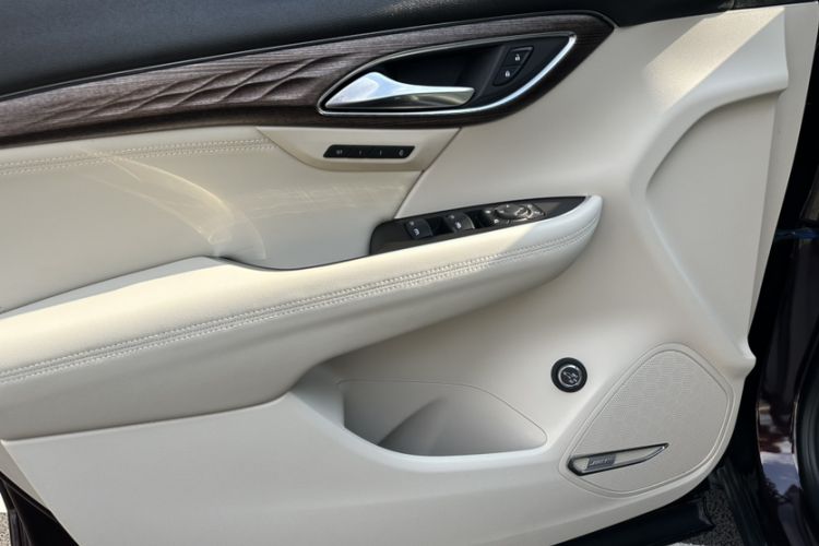 Used Buick Envision 2020 Encore S 652T All-Wheel-Drive Avenir
