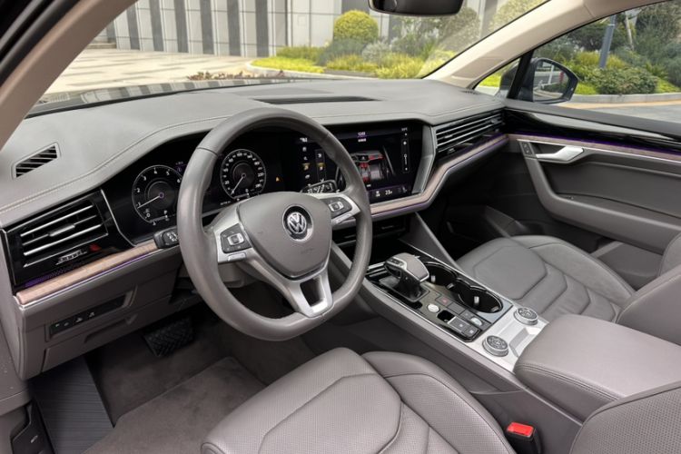 Used Volkswagen Touareg 2020 2.0 TSI RuiShang Edition China VI Standard
