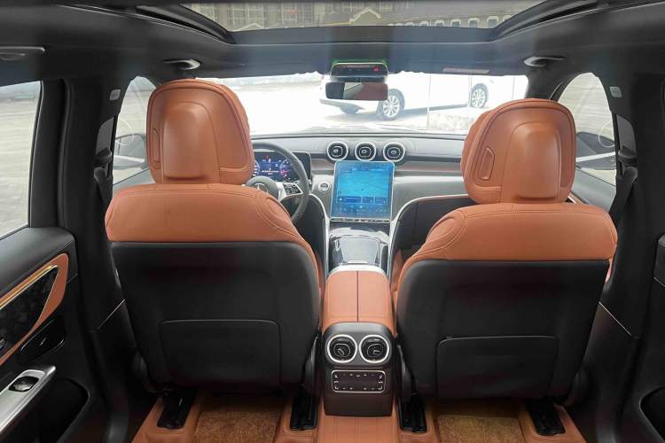 Used Mercedes-Benz GLC 2025 Refresh GLC 260 L 4MATIC Dynamic Edition