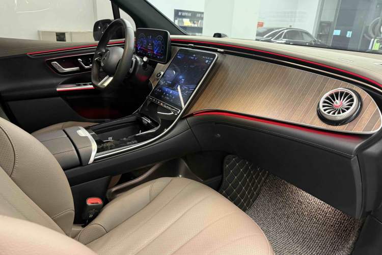 Used Mercedes-Benz EQE SUV 2024 500 4MATIC Pioneer Edition