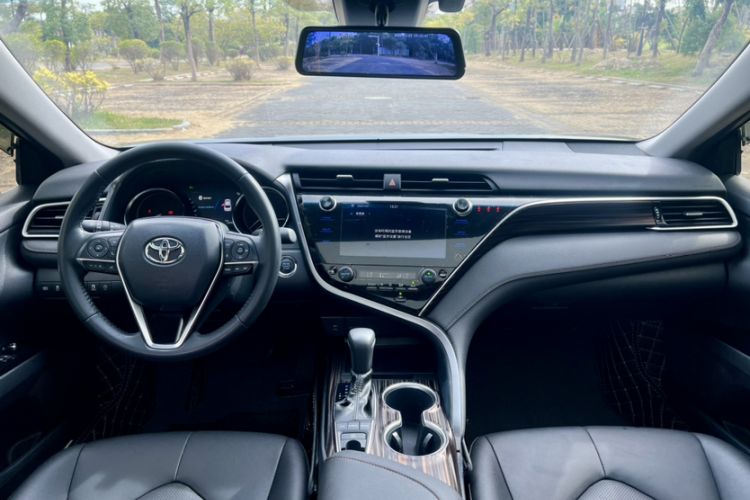 Used Toyota Camry 2019 2.5G Luxury Edition China VI Standard
