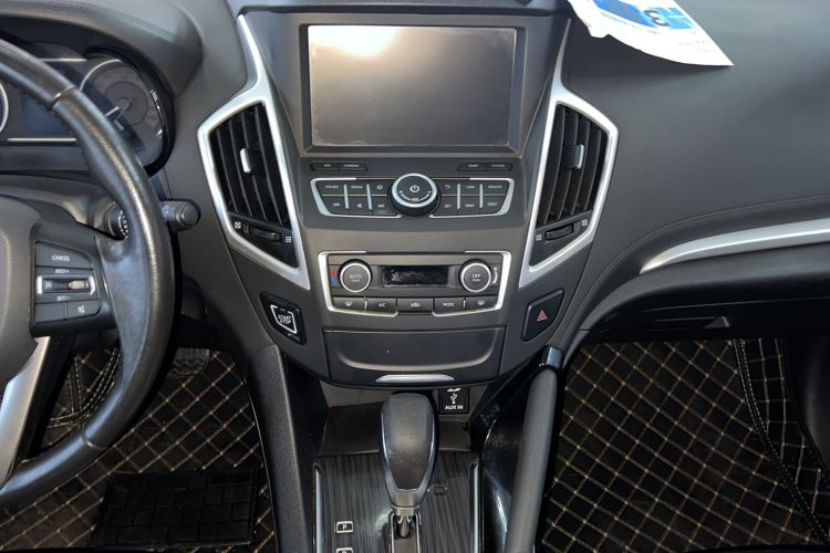 Used Dongfeng Aeolus AX7 2016 2.0L Automatic Zhiyi Trim
