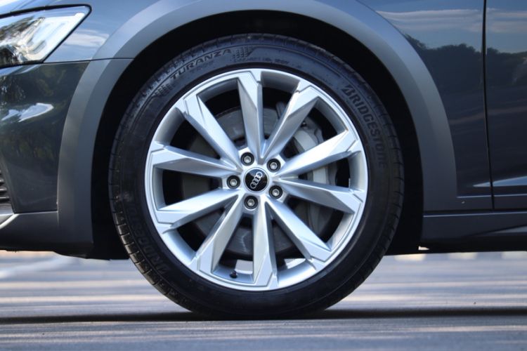 Used Audi A6 2023 allroad quattro 55 TFSI Prestige Off-Road Model
