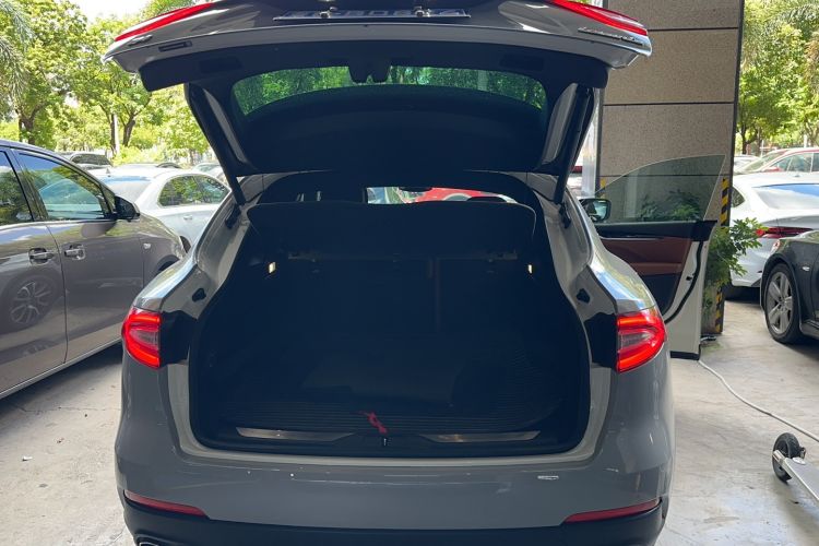 Used Maserati Levante 2019 3.0T Standard Version China VI
