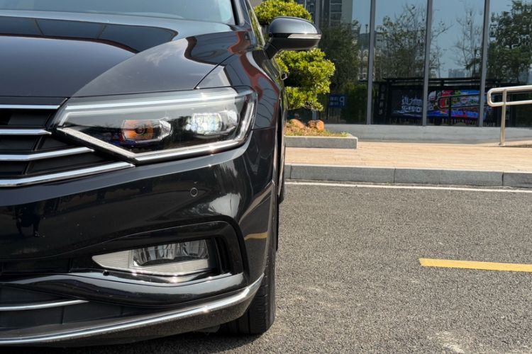 Used Volkswagen Magotan 2020 330TSI DSG Leading Model
