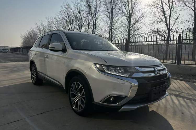 Used Mitsubishi Outlander 2016 2.4L 4x4 Elite Edition 5 Seats