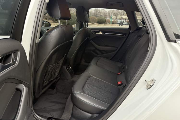 Used Audi A3 2019 Sportback 35 TFSI Fashion Edition China VI Emission Standard