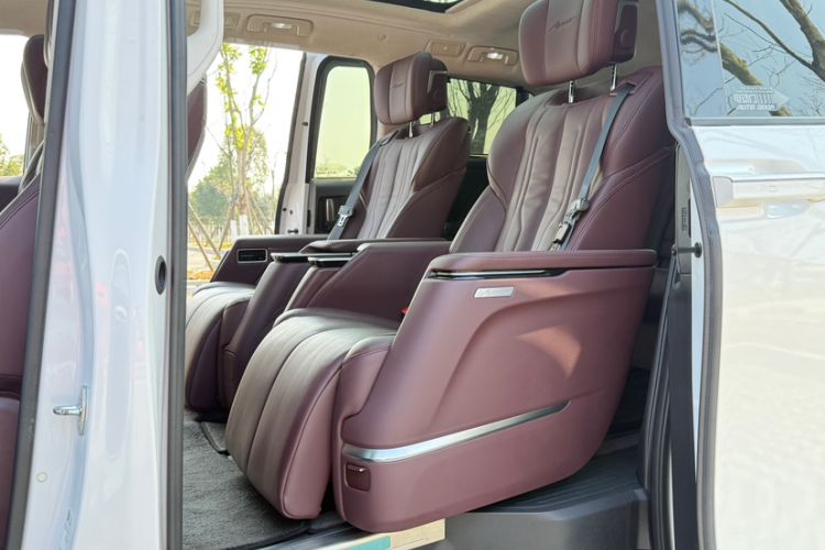 Used Buick Century 2023 2.0T Seven-Seater Yinshi Edition
