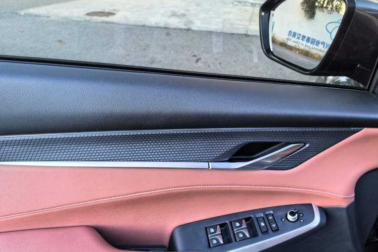 Used Changan CS75 PLUS 2023 3rd Generation 1.5T Automatic Prestige Model
