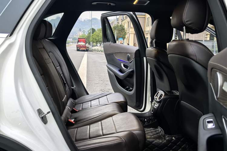 Used Mercedes-Benz GLC 2020 GLC 260 L 4MATIC Luxury Model
