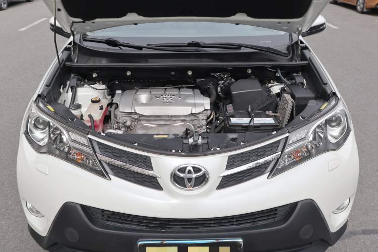 Used Toyota RAV4 2015 2.5L Automatic 4x4 Elite Edition
