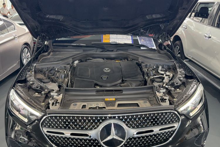 Used Mercedes-Benz GLC 2023 GLC 260 L 4MATIC Dynamic Edition 5-seater
