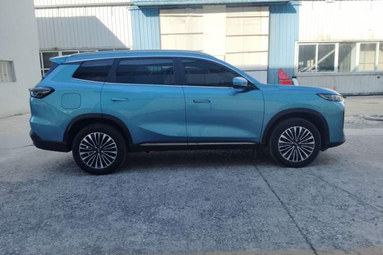 Used Chery Tiggo 8 PLUS C-DM 2025 1.5T 116 km Prestige Version 5 Seats