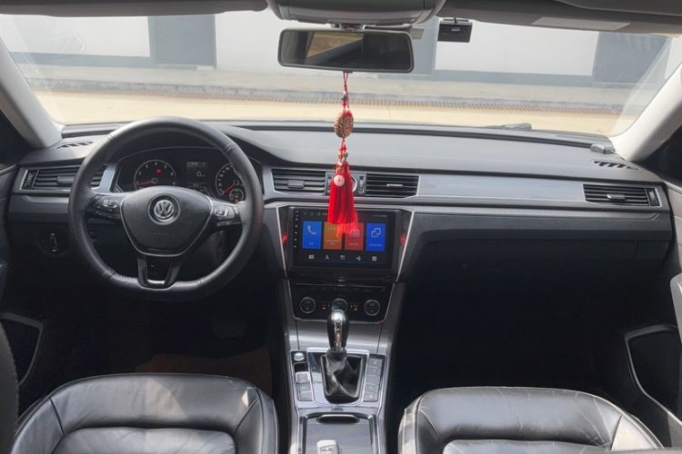 Used Volkswagen Passat 2017 330TSI DSG Luxury Edition
