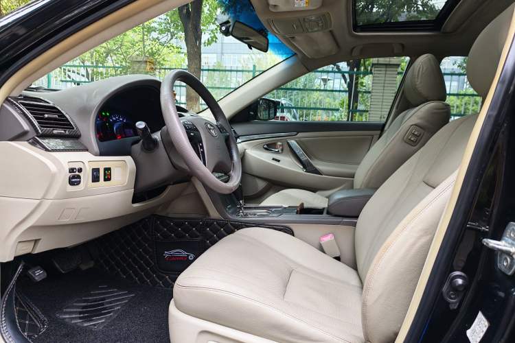 Used Toyota Camry 2013 200G Classic Luxury Edition
