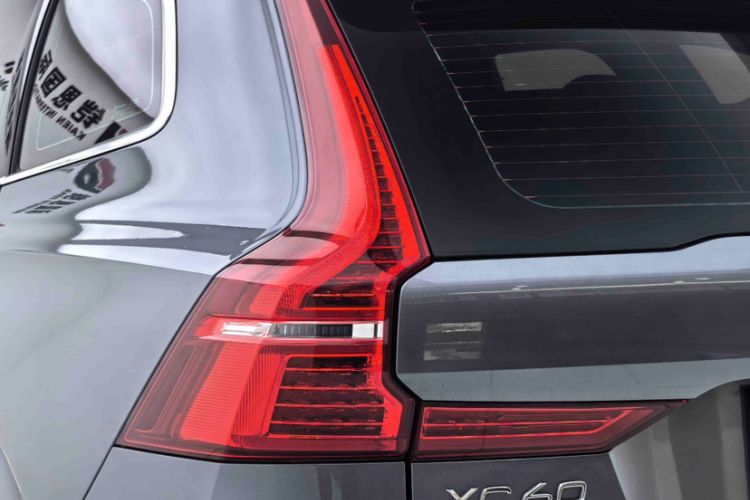 Used Volvo XC60 2019 T5 4x4 Smart Edition China V Standard