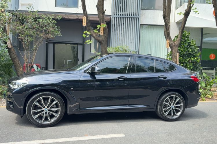 Used BMW X4 2021 xDrive 25i M Sport Night Edition package
